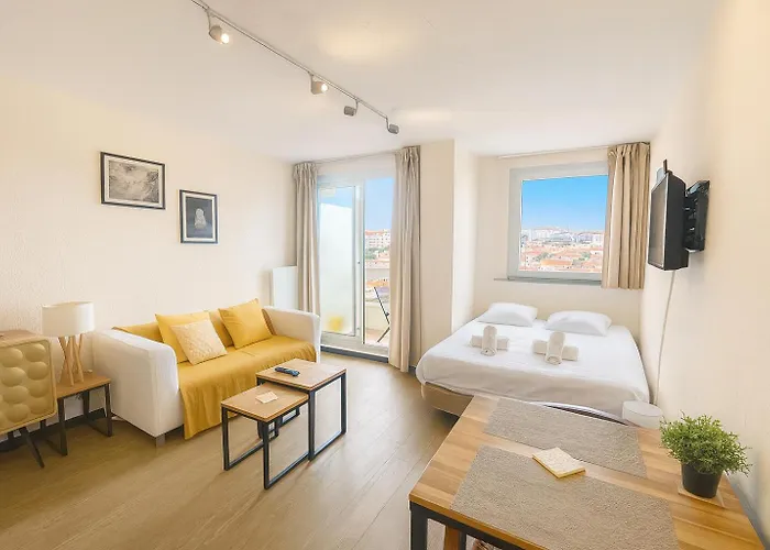 Appartamento Beau Rénové, Balcon, Accès Plage, Piscine