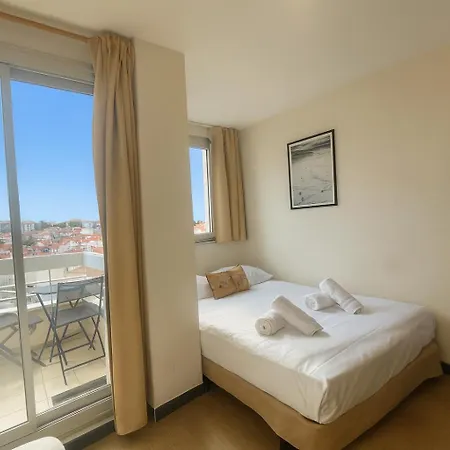 Beau Renove, Balcon, Acces Plage, Piscine Apartman